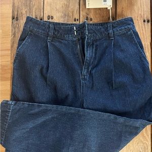 The Amelia Cottonized Hemp Paint in Navy (never worn)